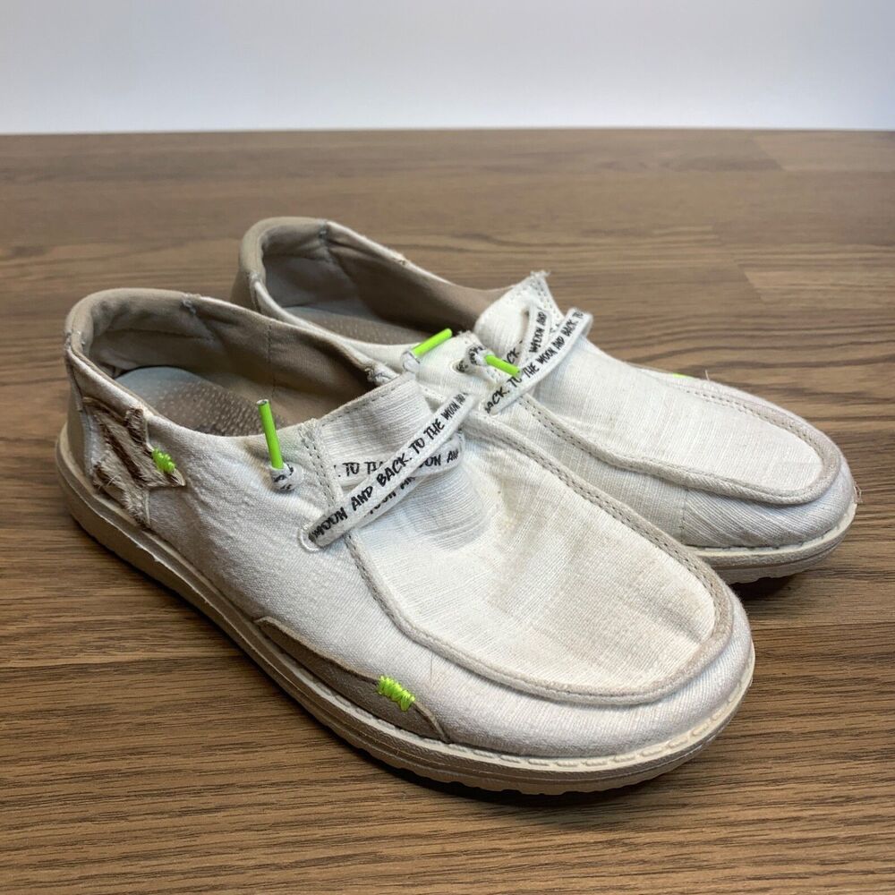 Hey Dude Women's Size 7 EU‎ 38 Wendy  Shoes Slip on Loafer Star White
